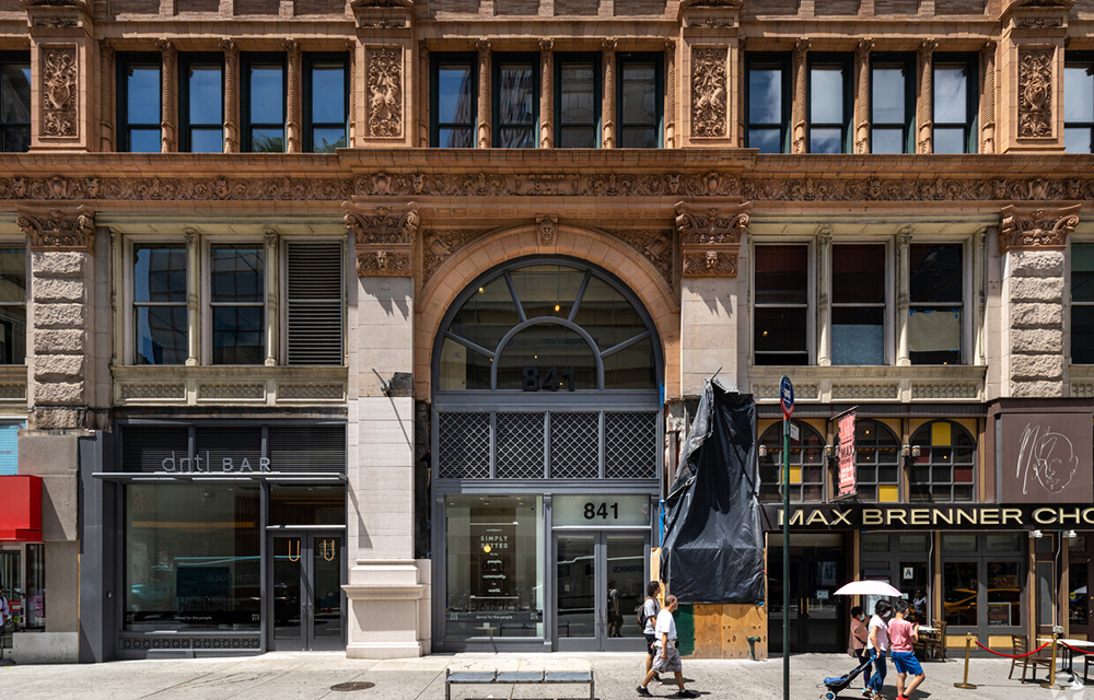 The Feil Organization leases 53,000 s/f to Robin Hood at 841 Broadway